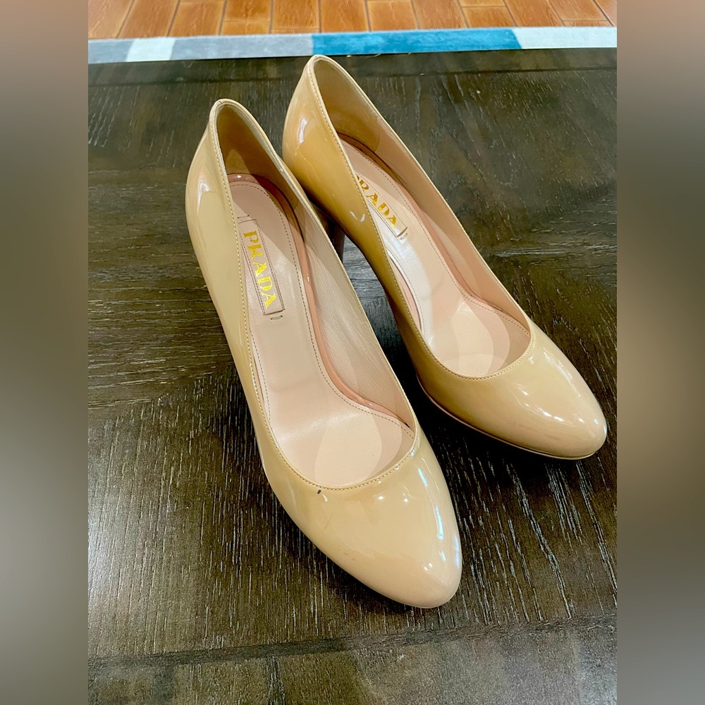 Prada heels Size 10 (IT41). Nude color. In great shape. Been authenticated